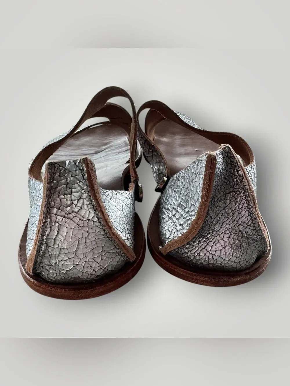 CYDWOQ‎ Crackled Silver Lockdown Sandal 37  (US Size 6.5) USA Made
